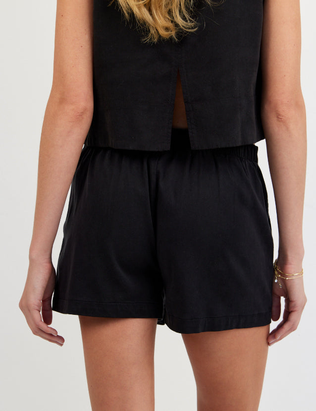 Catalina Clean Front Short