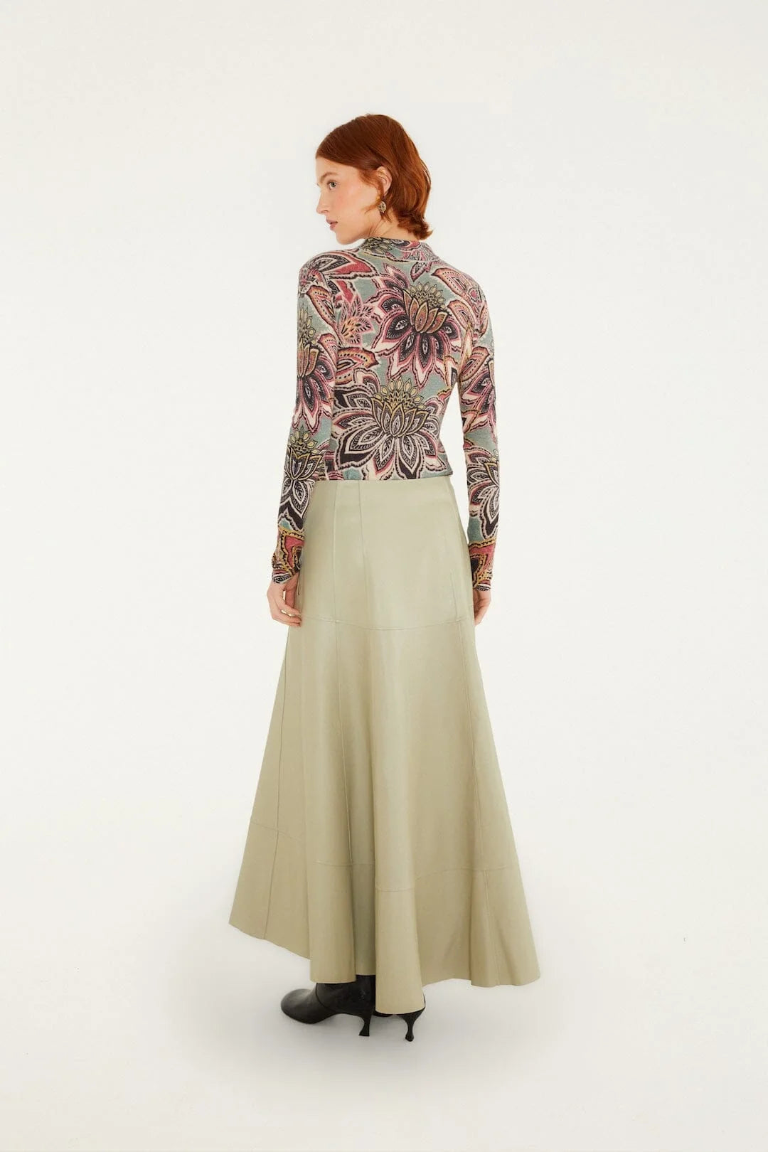 Tapestry Flower Knit Layer Top
