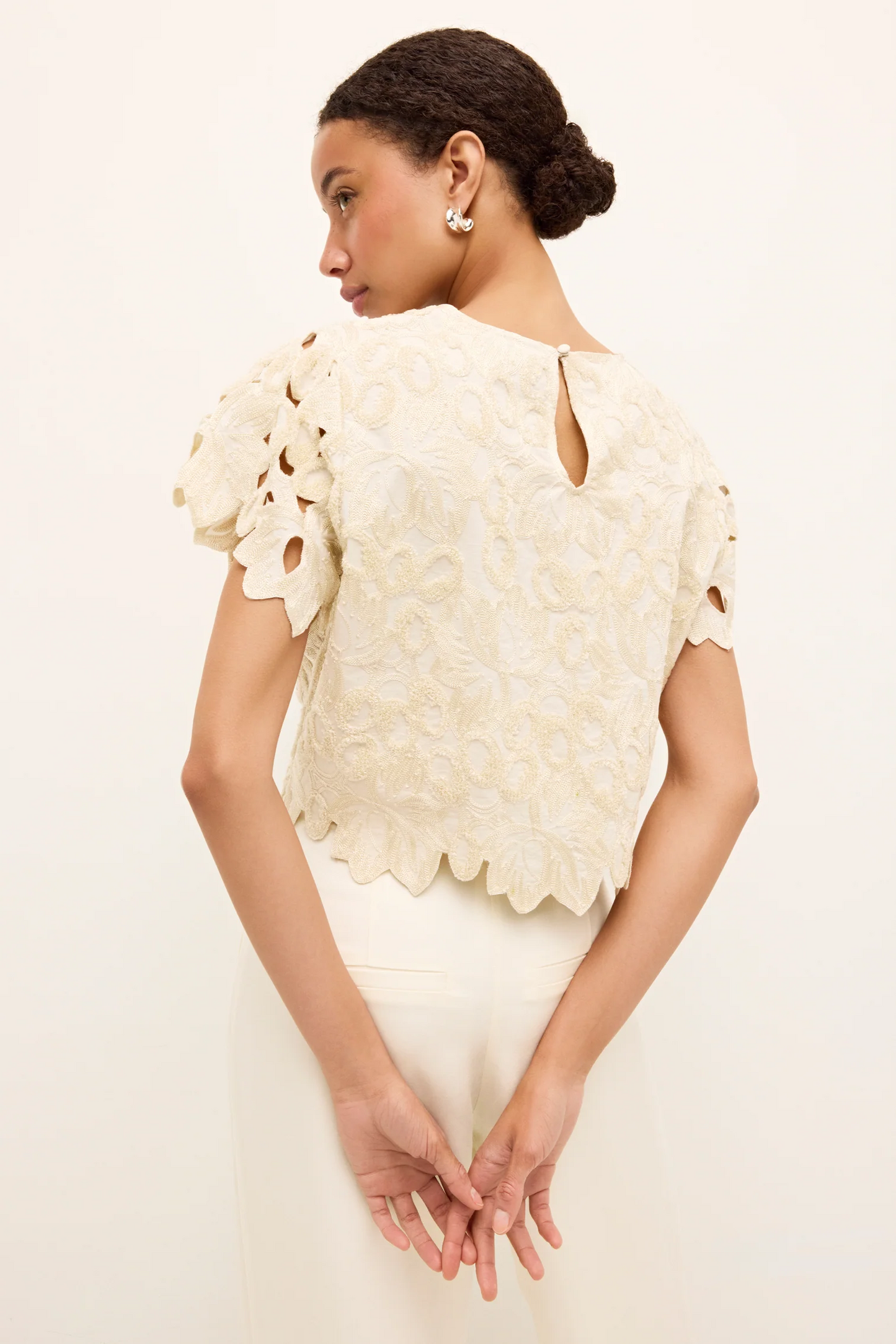Pelumi top