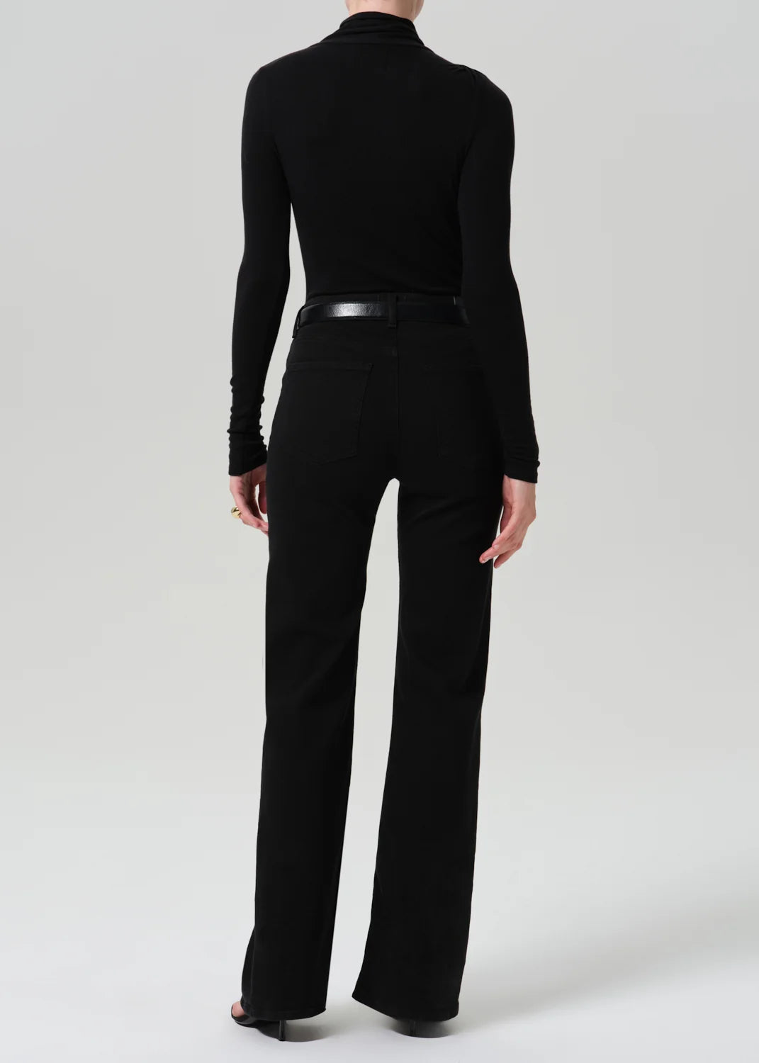Lilah 32.5 in Plush Black