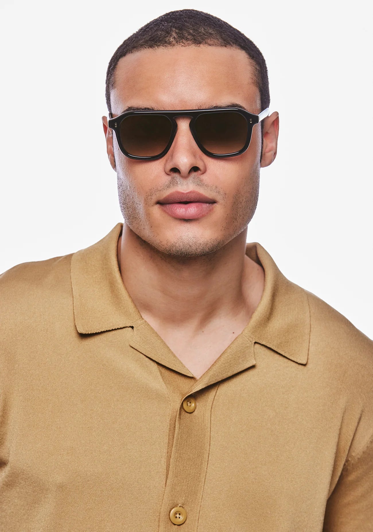 ZANDER | Black + Black Tea