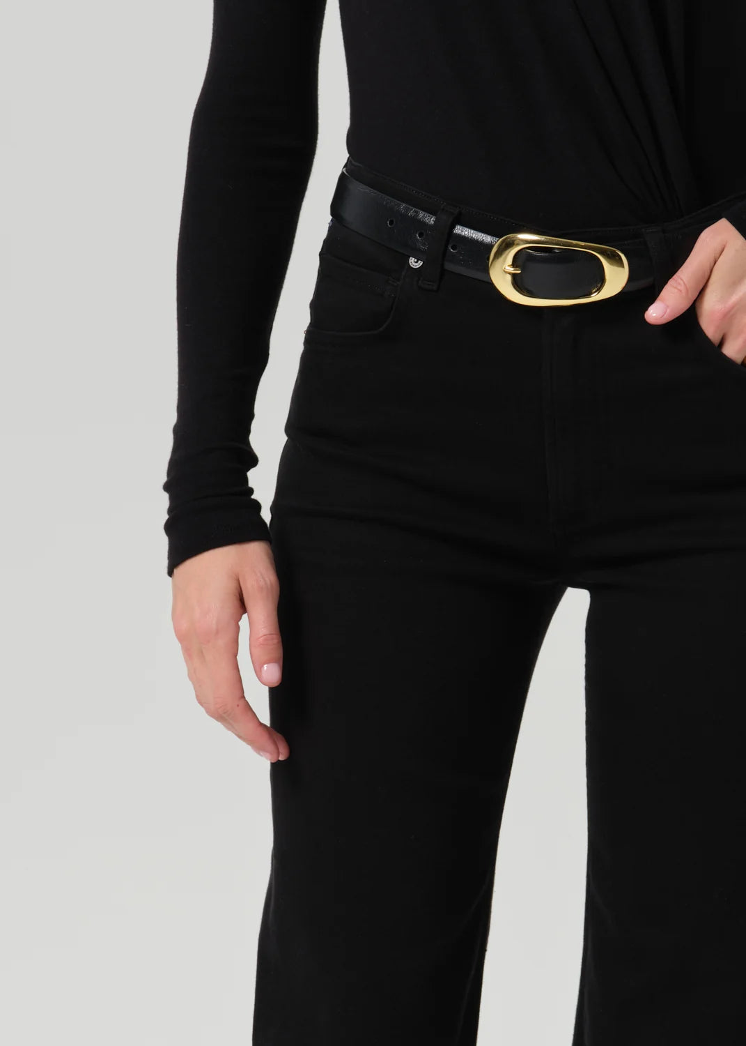 Lilah 32.5 in Plush Black