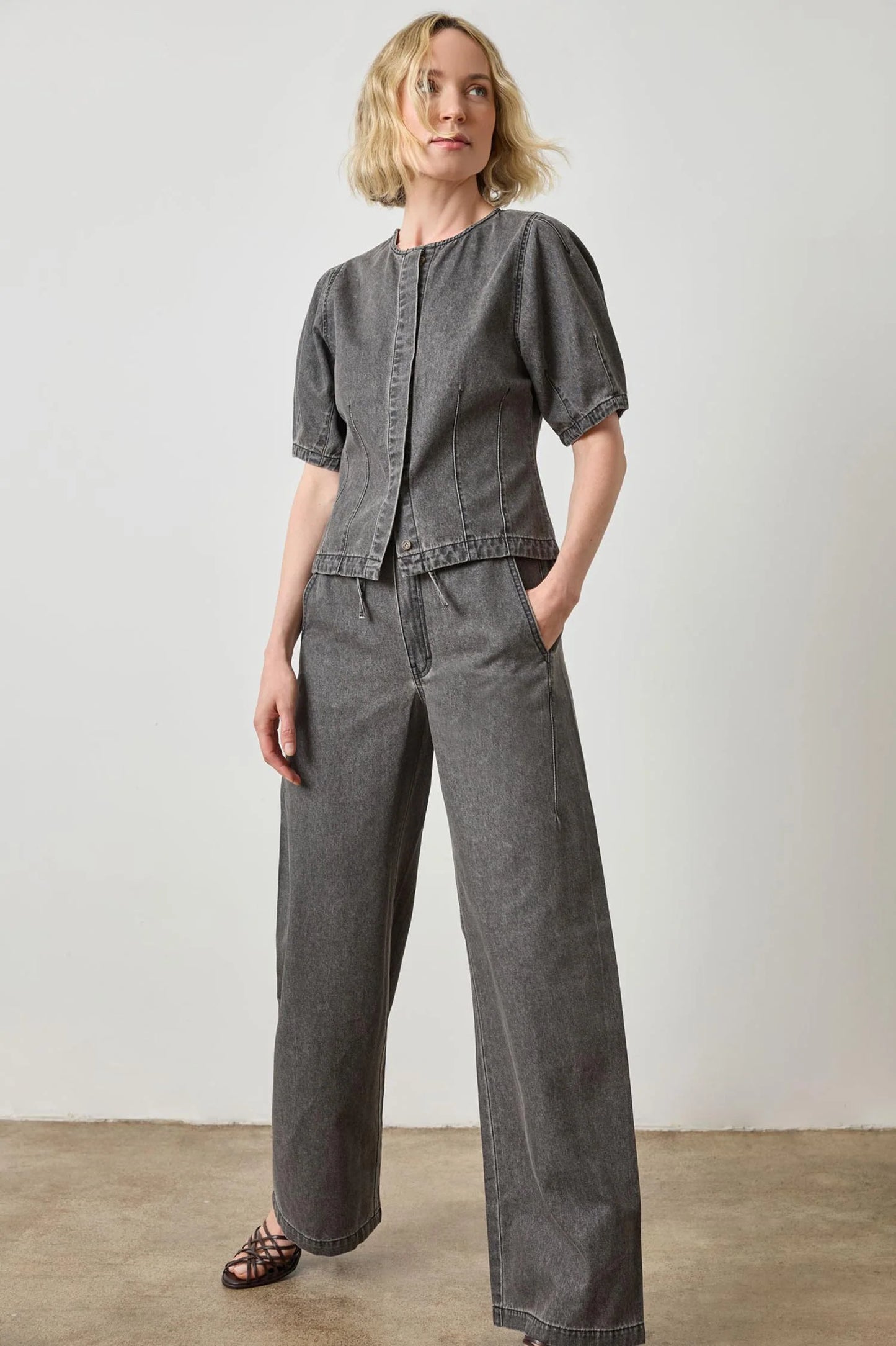 Full Sleeve Seamed Top