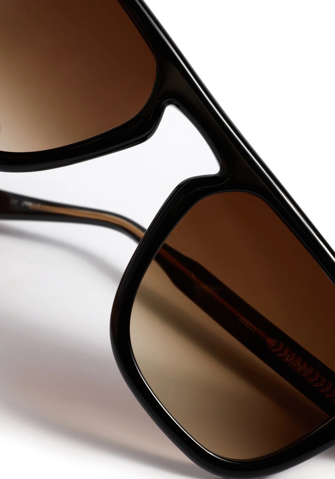 ZANDER | Black + Black Tea
