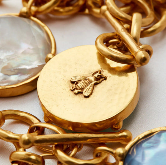 Honeybee Demi necklace