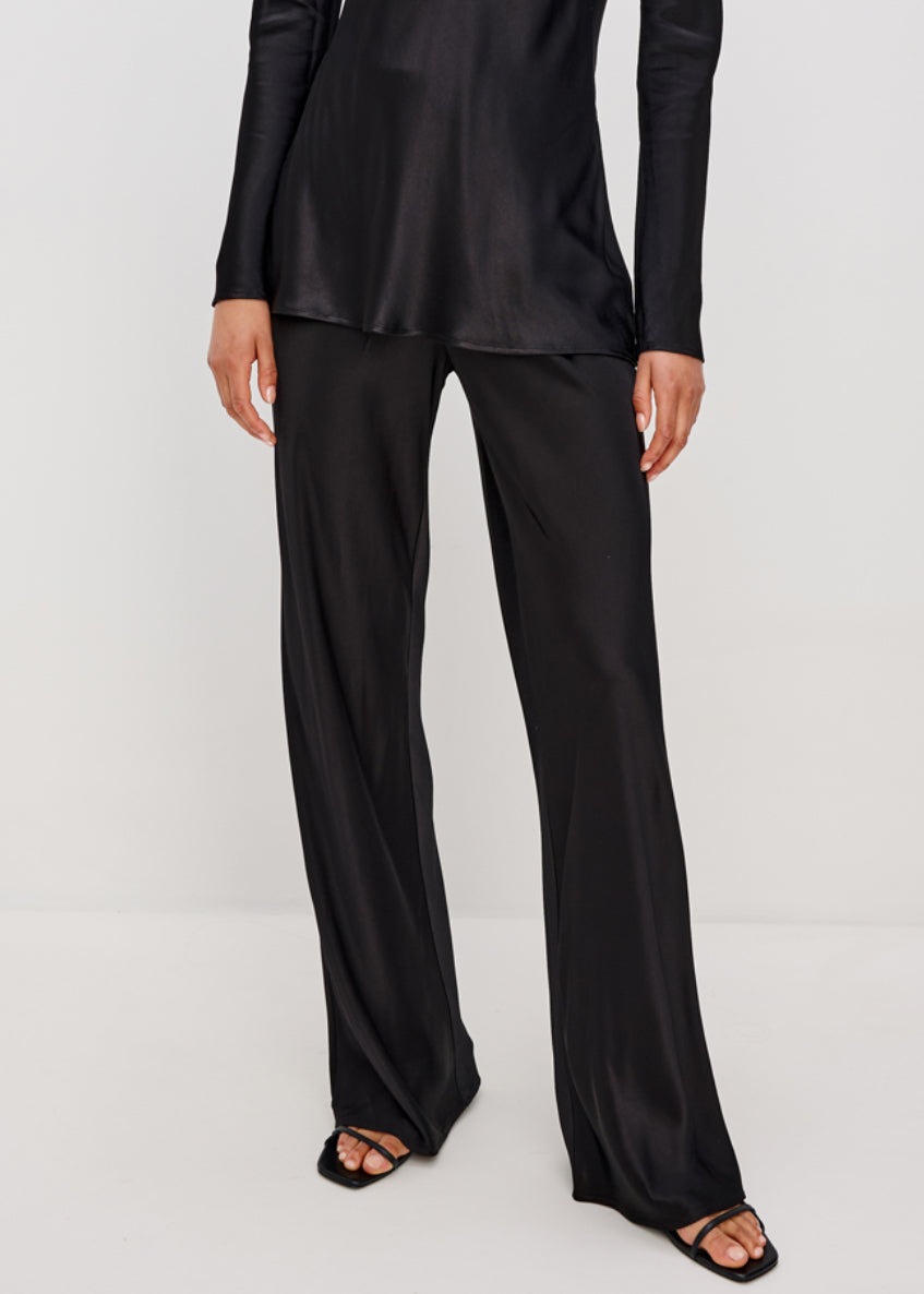 Silvi Pant