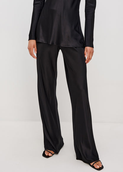 Silvi Pant