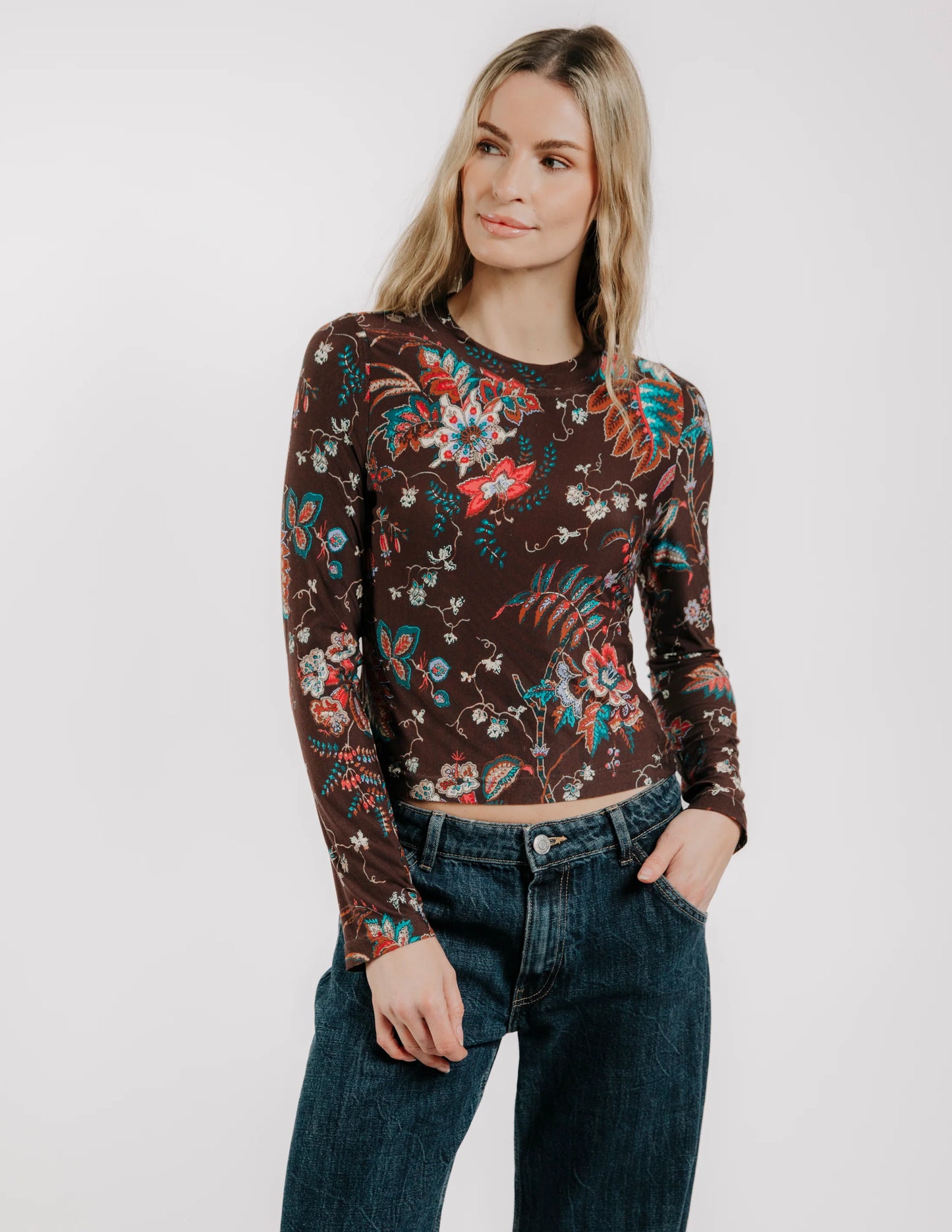 Sarafina Tee
