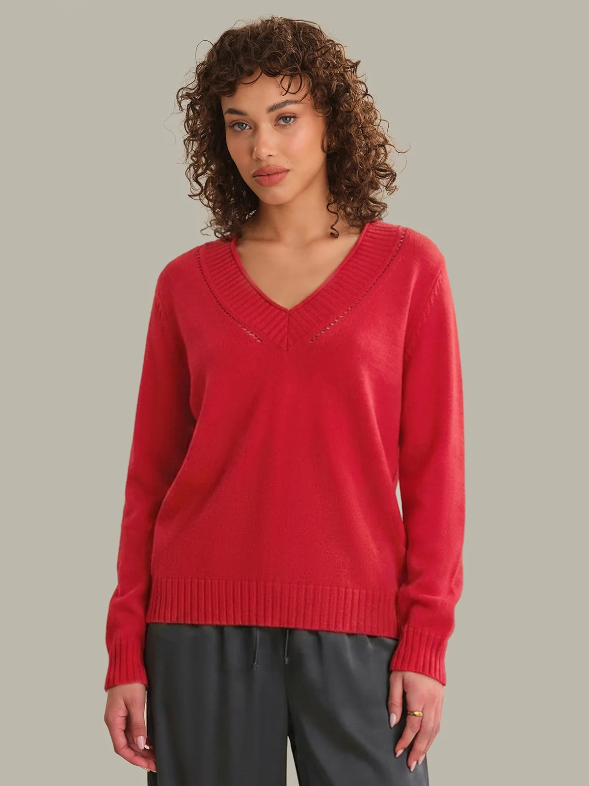 Virginia V-Neck Pullover