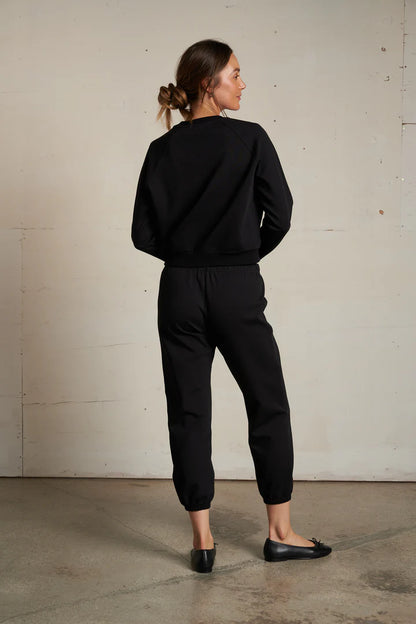 Lucia Travel Raglan Sweatshirt