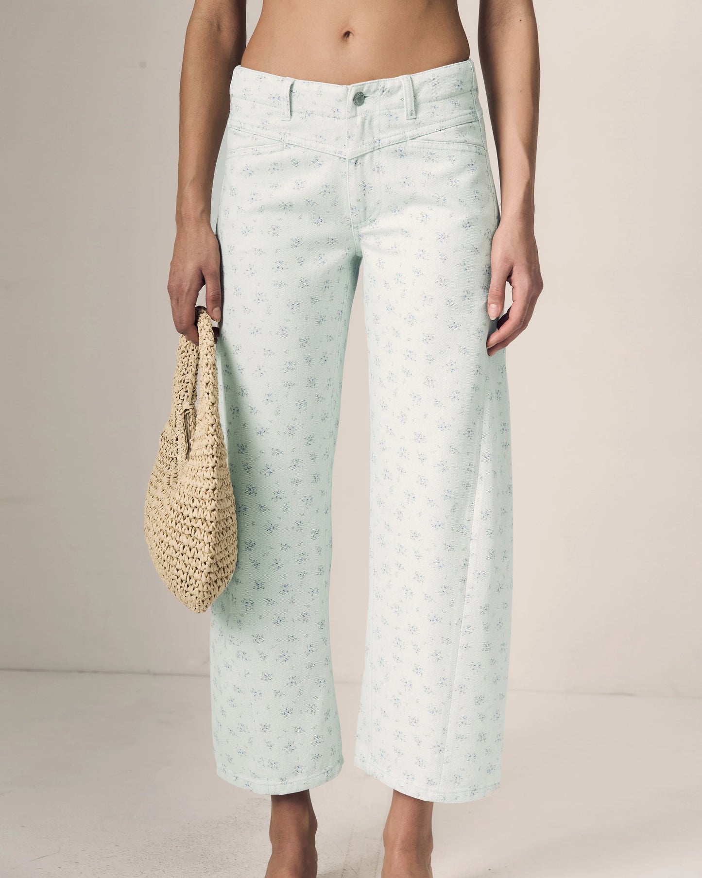 Selena Crop Mid Rise