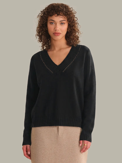 Virginia V-Neck Pullover
