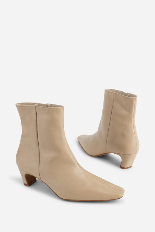Lexi Boot