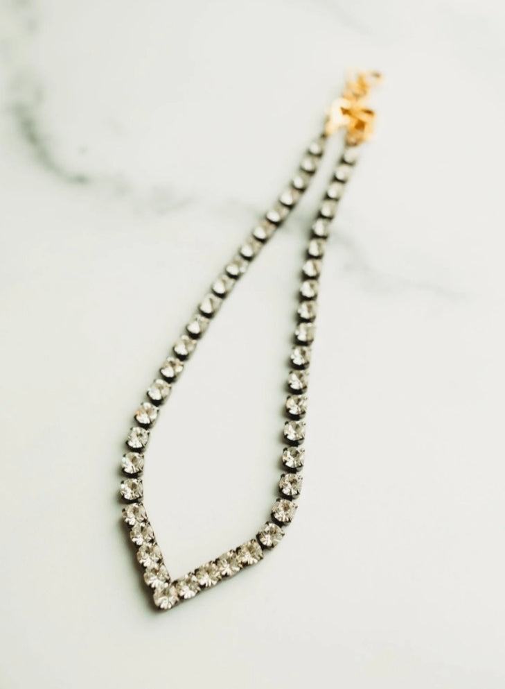 Finn Necklace - Crystal