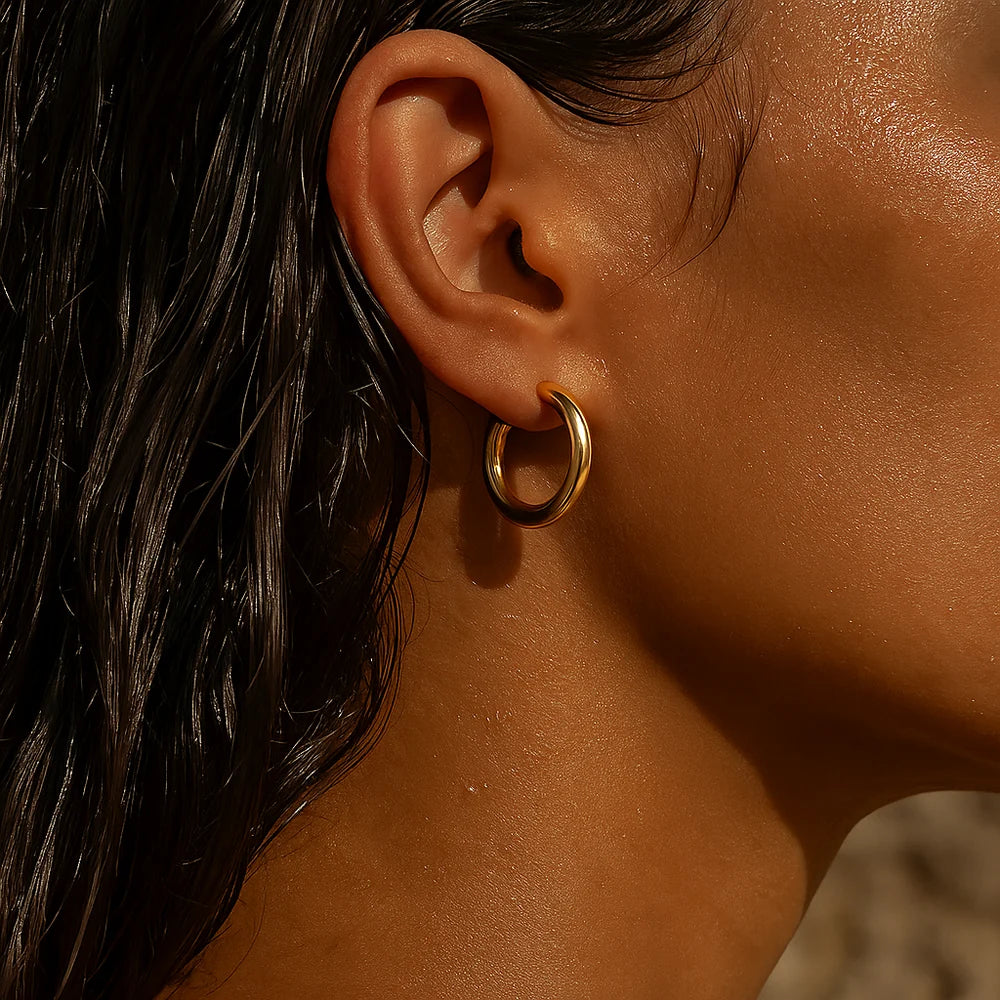 Flora Medium Hoop Earring