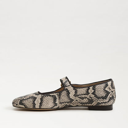 Michaela Mary Jane Flat