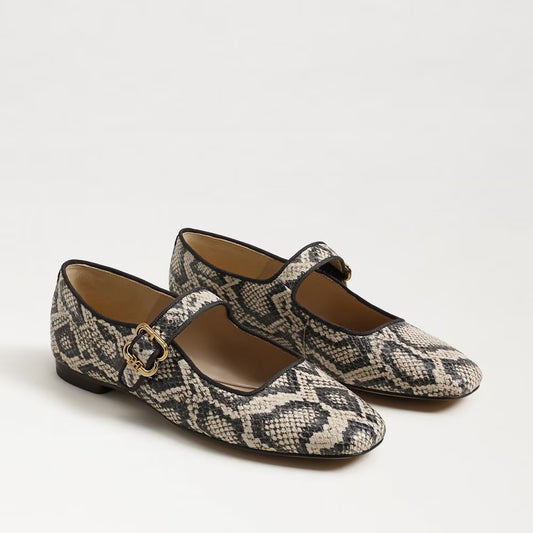 Michaela Mary Jane Flat